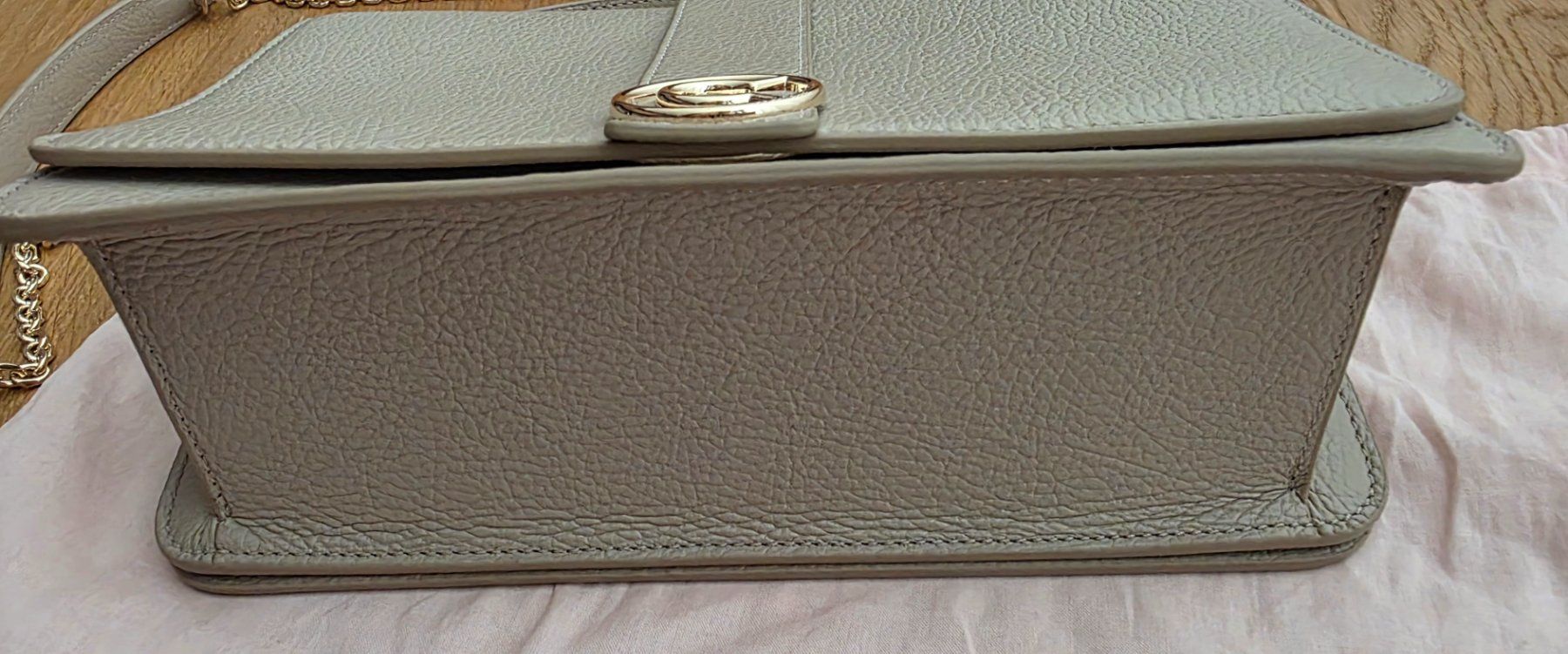 Coccinelle Taschen für Damen: Handtasche Coccinelle beige – Gebraucht aus Stansstad von Sommer931 5
