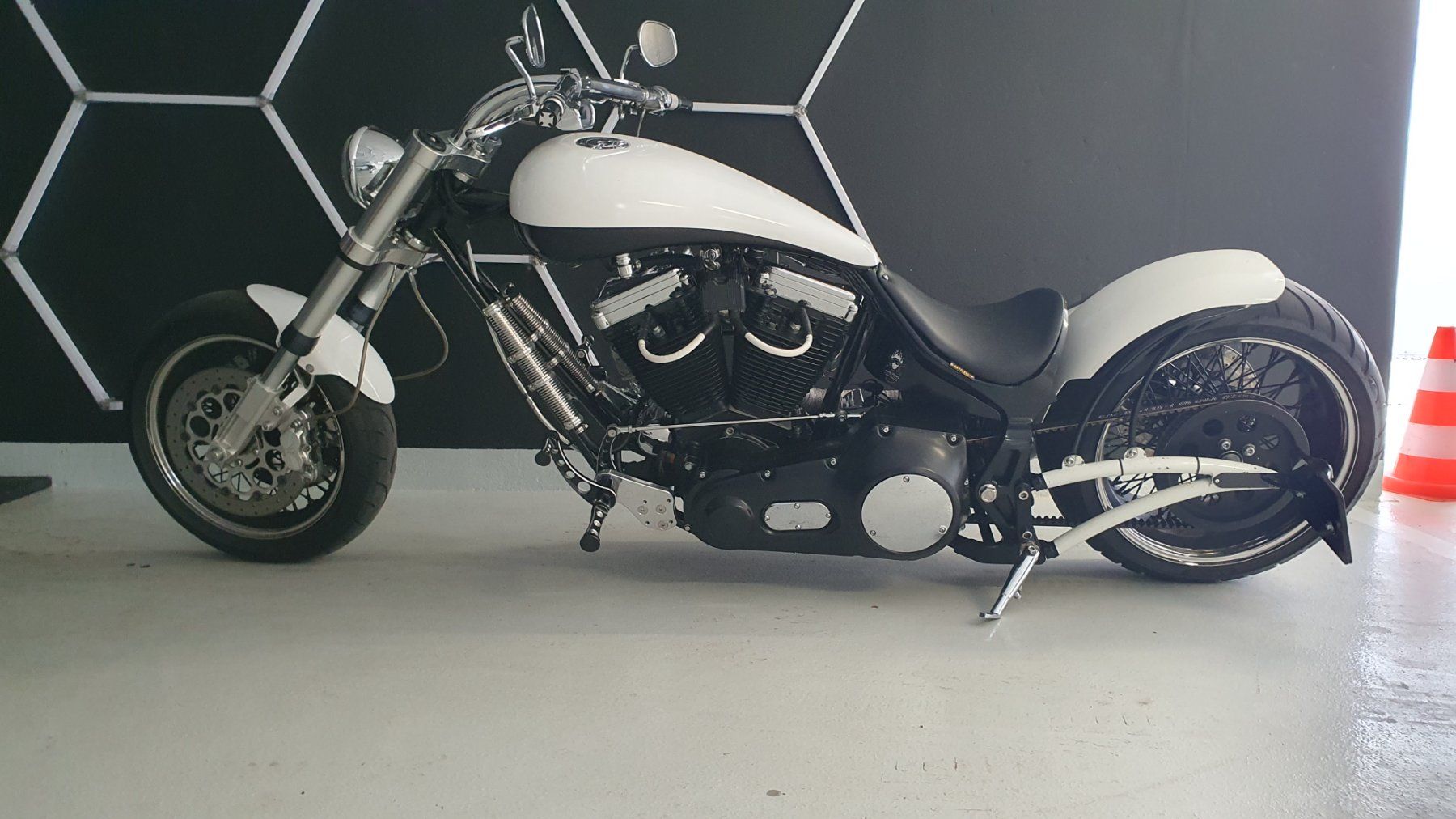 Harley-Davidson Route: Harley Davidson - HPU HURRICANE 2320 – D'occasion à Chénens par x-fragil 9