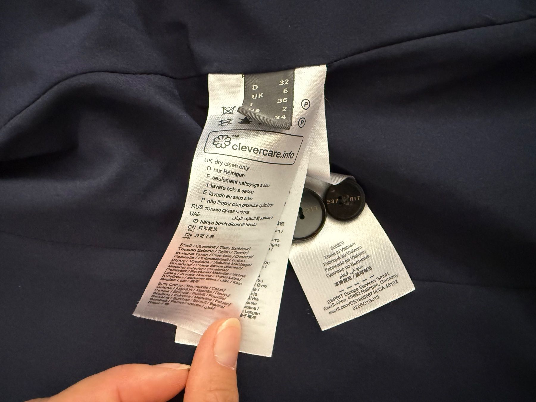 Esprit Vestes: ESPRIT - Korall-farbener Blazer Gr.32 – D'occasion à Meilen par kleisi01 5