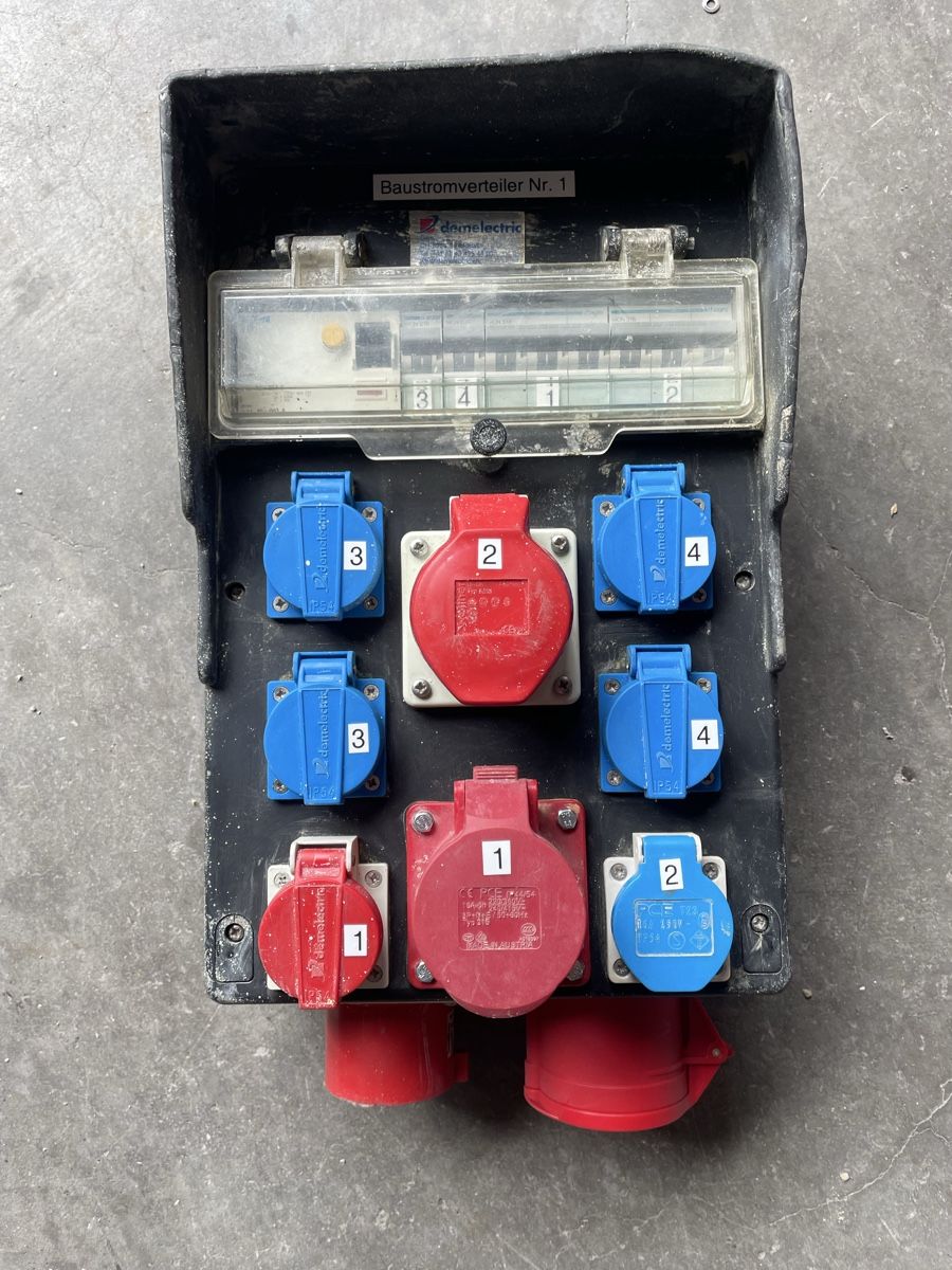 Electrotechnique: Baustromverteiler – D'occasion à Eschenbach SG par rog_7vvd