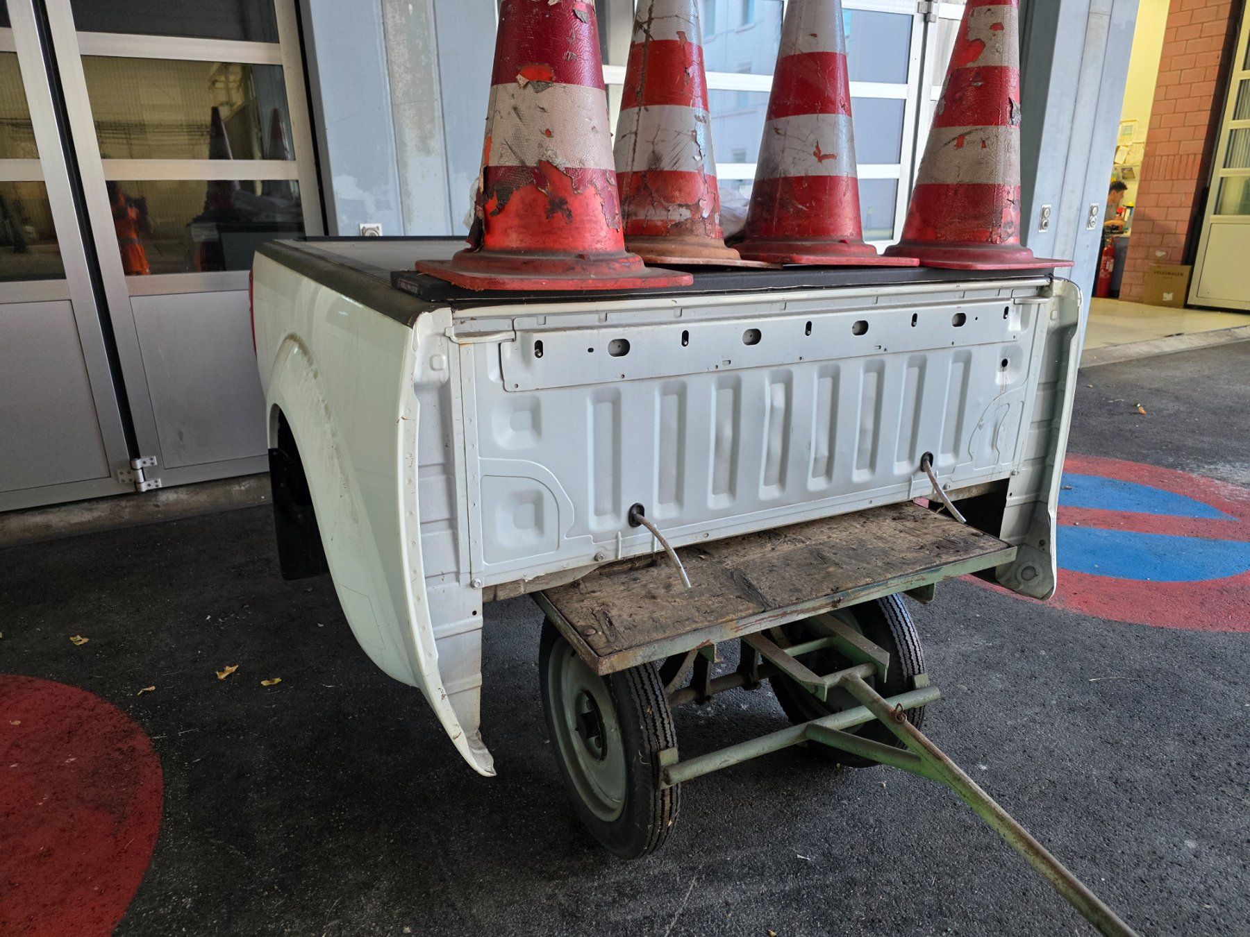 Nissan Tutti i ricambio: cassone per nissan navara d40 – Usato da Osogna venduto da Met97 4