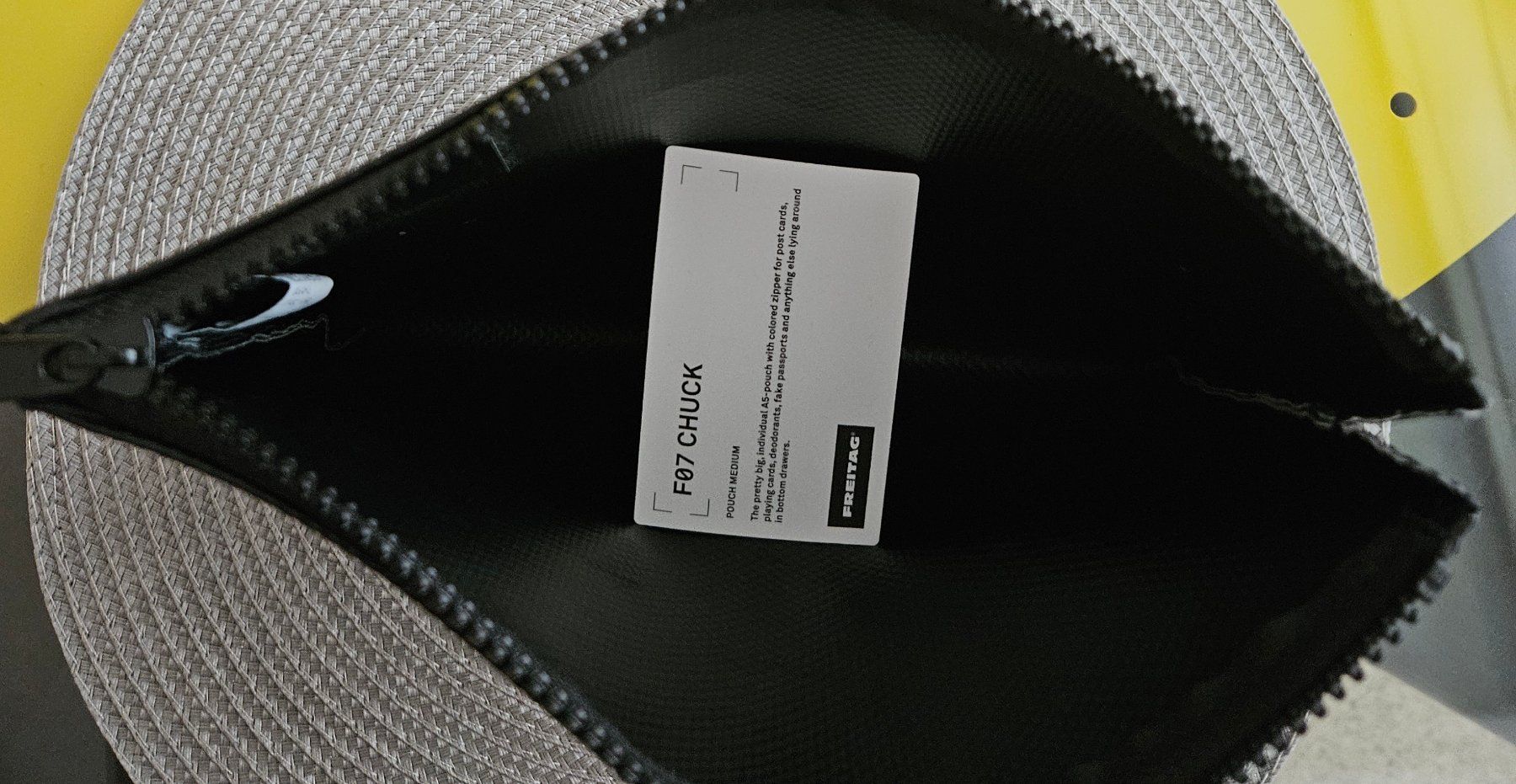 Freitag Borse: Pochette Freitag F07 Chuck All Black – Usato da Biel/Bienne venduto da ypsillon 4