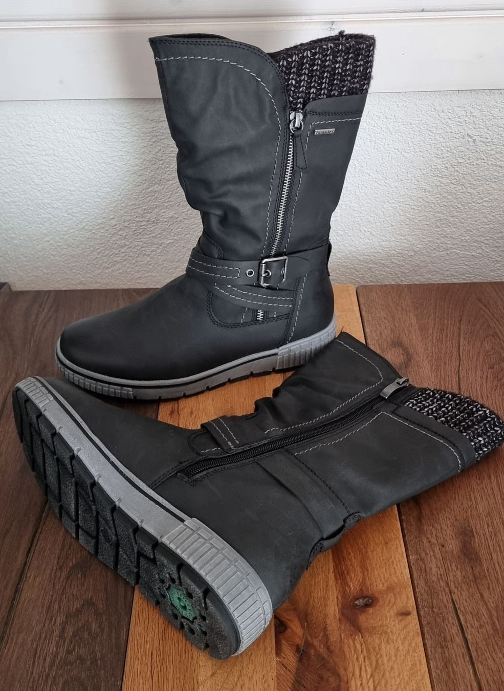 Scarpe da donna: Stiefel schwarz,Gr.39 – Nuovo e nell'imballaggio originale da Frauenfeld venduto da Bleeddragon