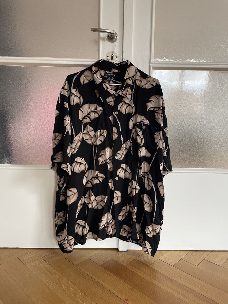 Camicie: Knightsbridge Hawaiian Shirt – Usato da Zürich venduto da daria_m