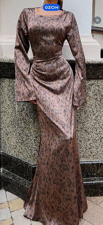Kleider: Dress  – Gebraucht aus Genève von eka_c9sf