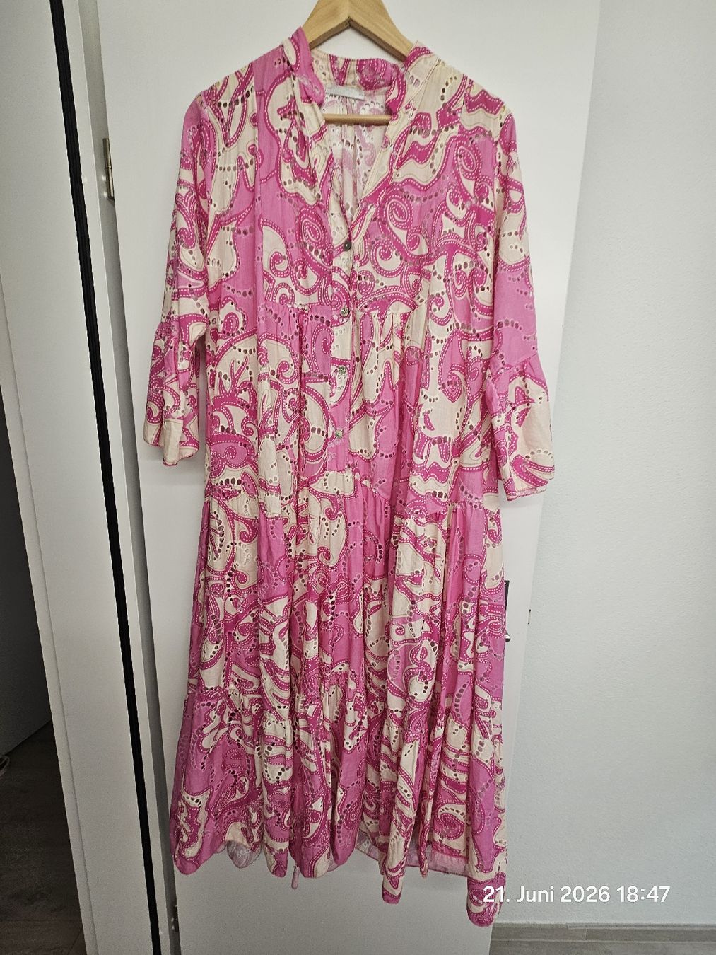 Vestiti: Sommerkleid pink creme gemustert – Usato da Bünzen venduto da Milly32