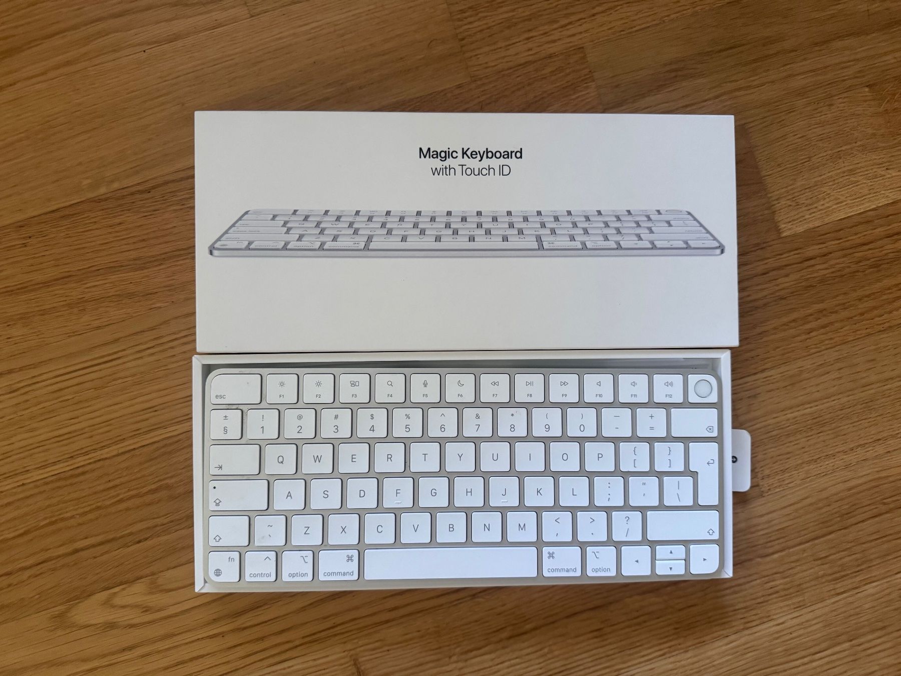 Apple Tastaturen: Apple Magic Keyboard with Touch ID QWERTY – Gebraucht aus Zürich von hvendelbo