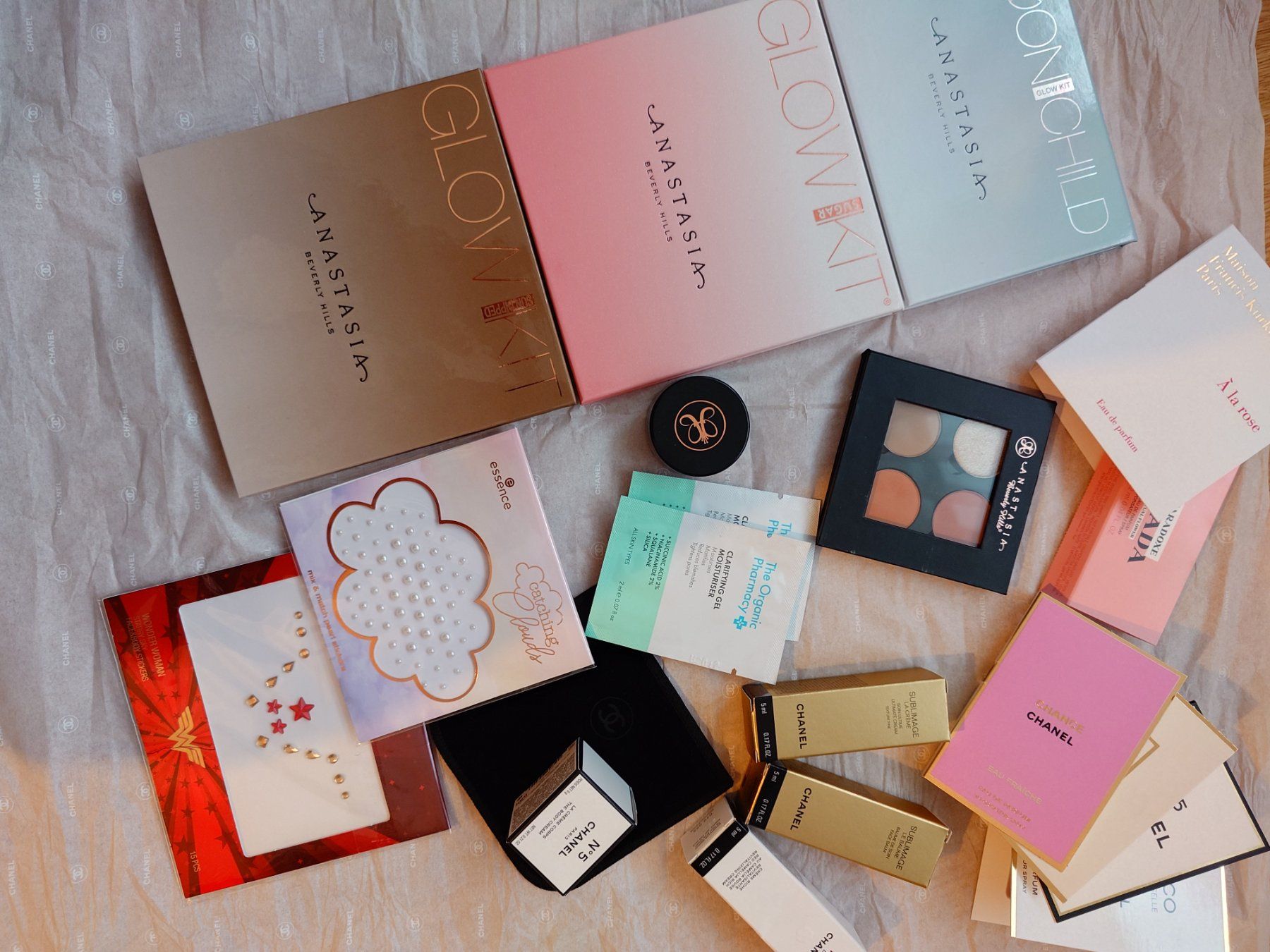 Anastasia Beverly Hills Make-up: Anastasia Beverly Hills Set – Nuovo (secondo la descrizione) da Bern venduto da Dzena87