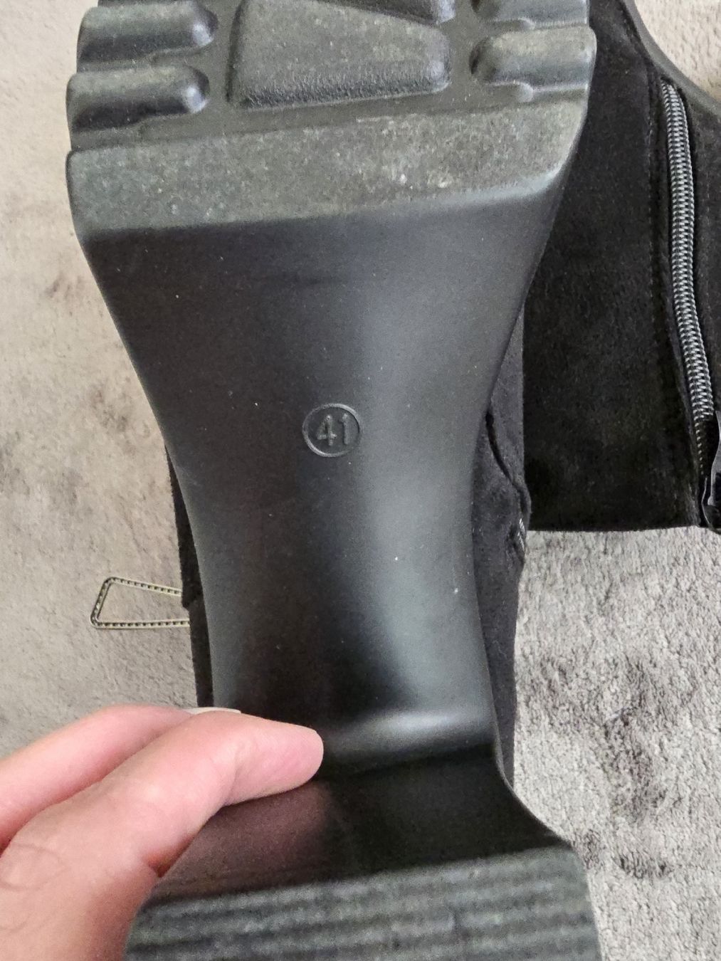 Scarpe da donna: eleganter schwarzer Stiefel, Grösse 41 – Usato da Muttenz venduto da kar_rp9p 4