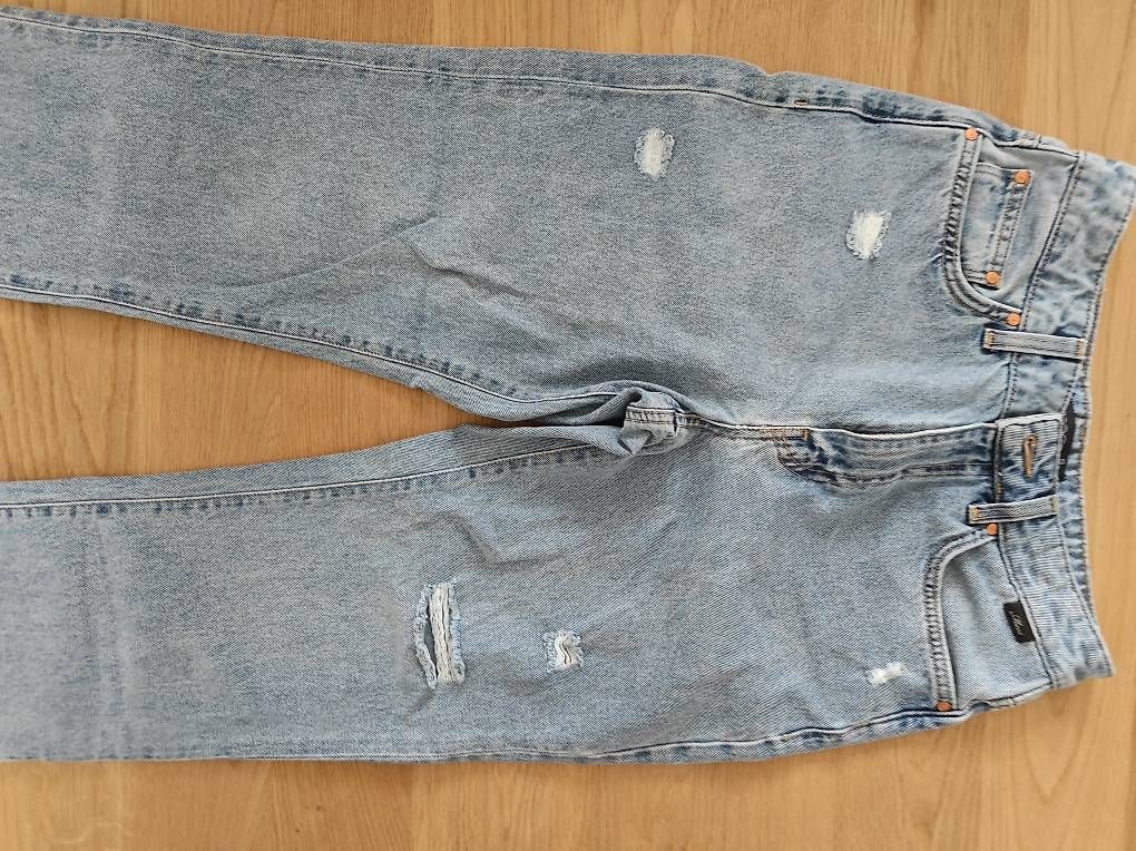 Jeans: Jeans high rise cropped von Mavi – Gebraucht aus Emmen von MeyselAt 1
