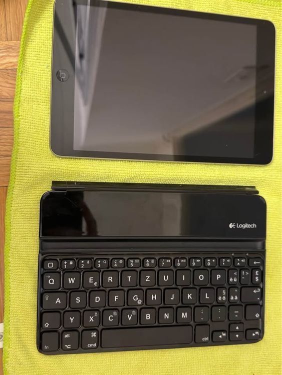 Apple iPad mini 1 – 16 Go + clavier Logitech –Excellent état (Gebraucht ...