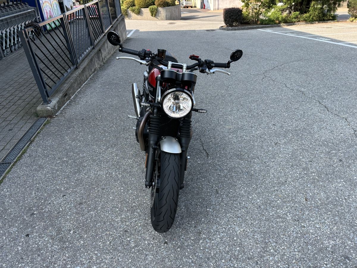 Triumph Autres: Triumph Speed Twin 1200 ABS – D'occasion à Lumino par mau_rw9n 2