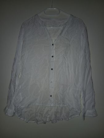 weisses, leichtes Shirt