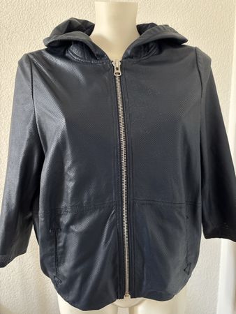 Kapuzenjacke Leonardo  mit Spitze Grösse S