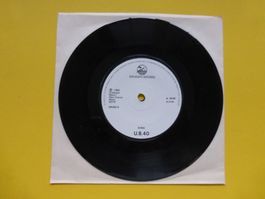 U.B.40 – King / Food For Thought