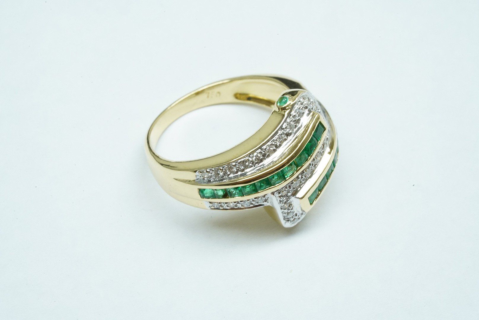 Anelli: Fingerring 18k mit Smaragden und Diamanten – Usato da Bülach venduto da Re-Jewelled 3