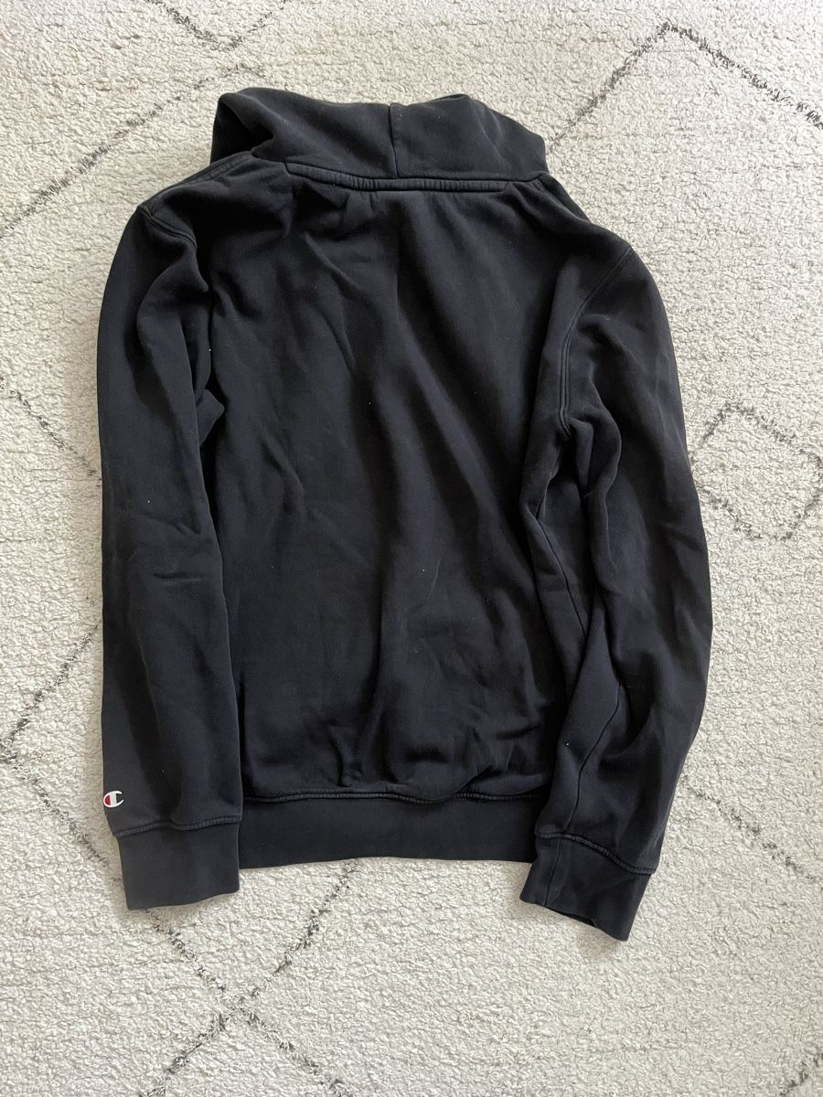 Champion Pullover & Sweatshirts: Champions Pullover – Gebraucht aus Baden von Car_lio09 3