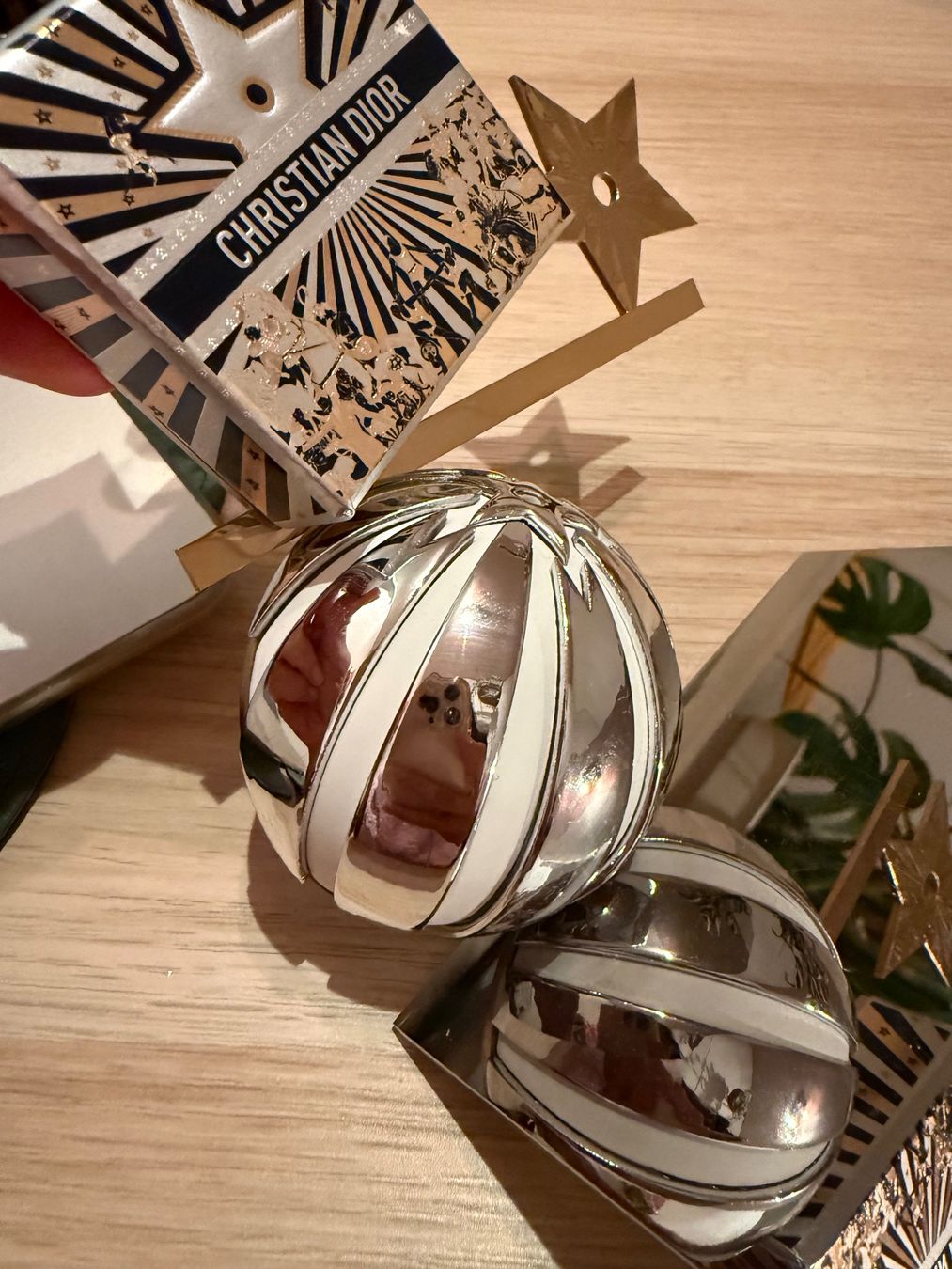 Tutte le decorazioni: Dior Table top display - Collectors ✨ – Usato da Luzern venduto da sas_r89l 4