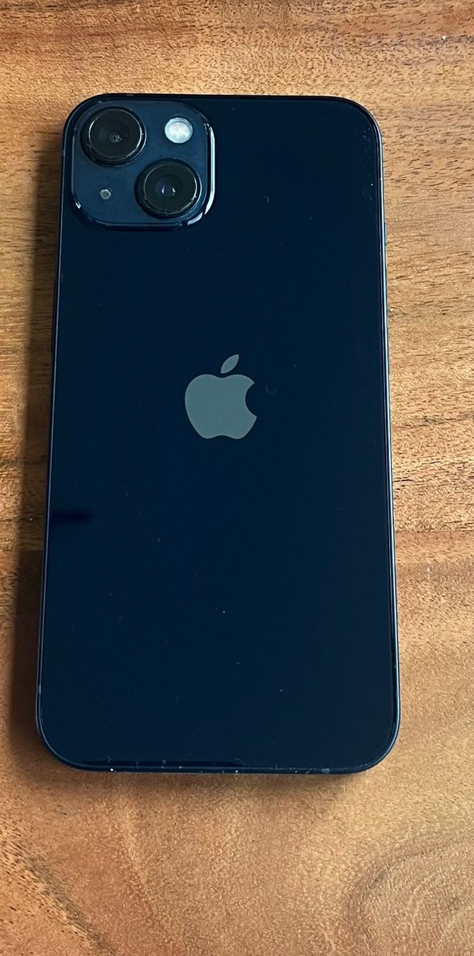 Apple Telefoni cellulari / Smartphones: Iphone 13, 128 GB, schwarz – Usato da Niederlenz venduto da julie2017 8