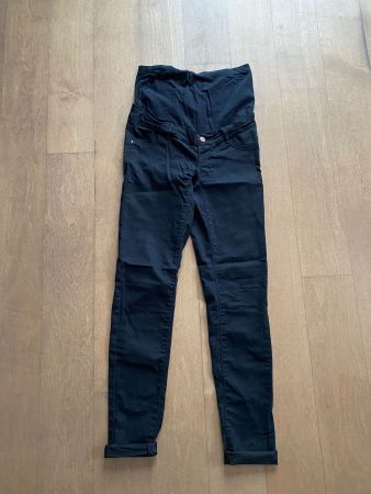 Mamalicious - Schwarze Umstandsjeans Gr. 34