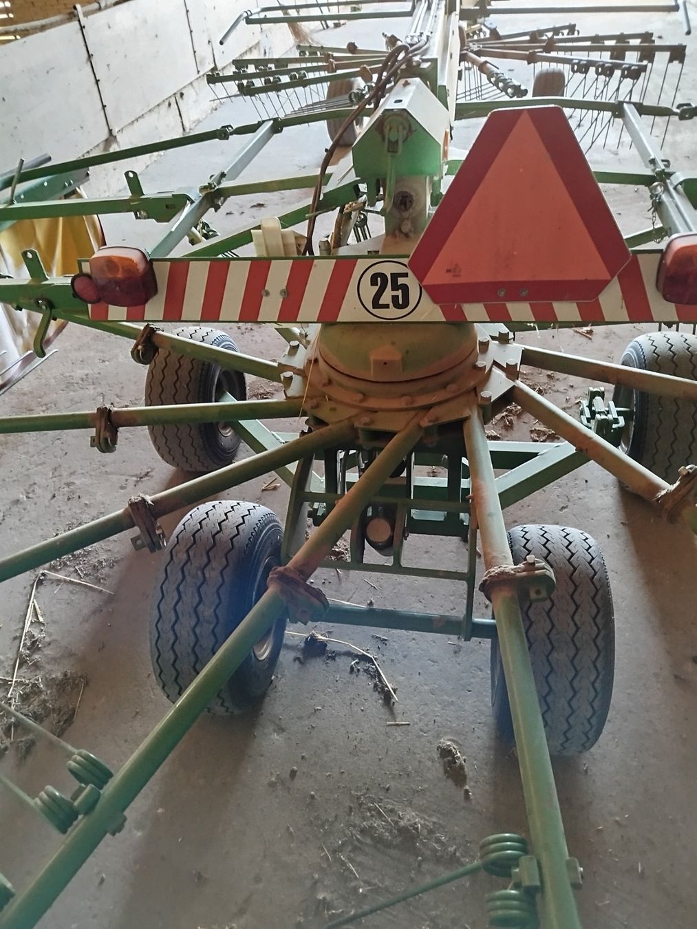Raccolta foraggio grezzo: Doppelschwader Stoll – Usato da Düdingen venduto da Ares61 2