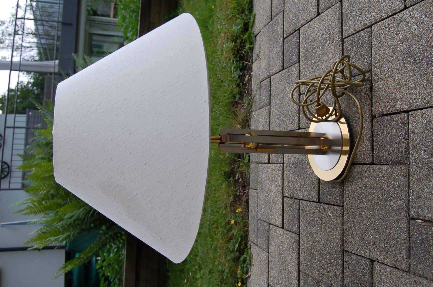 Lampade: edle Stehlampe – Usato da Ebnat - Kappel venduto da Kuecken123