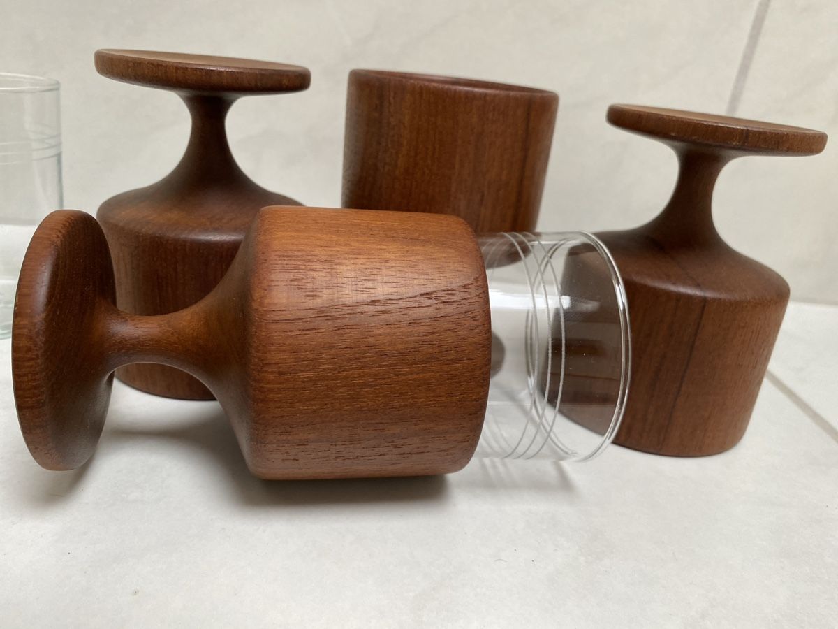 Gläser: Vintage Gläser Set mit Servierbrett, Teakholz. – Gebraucht aus Biberist von Momo33 9