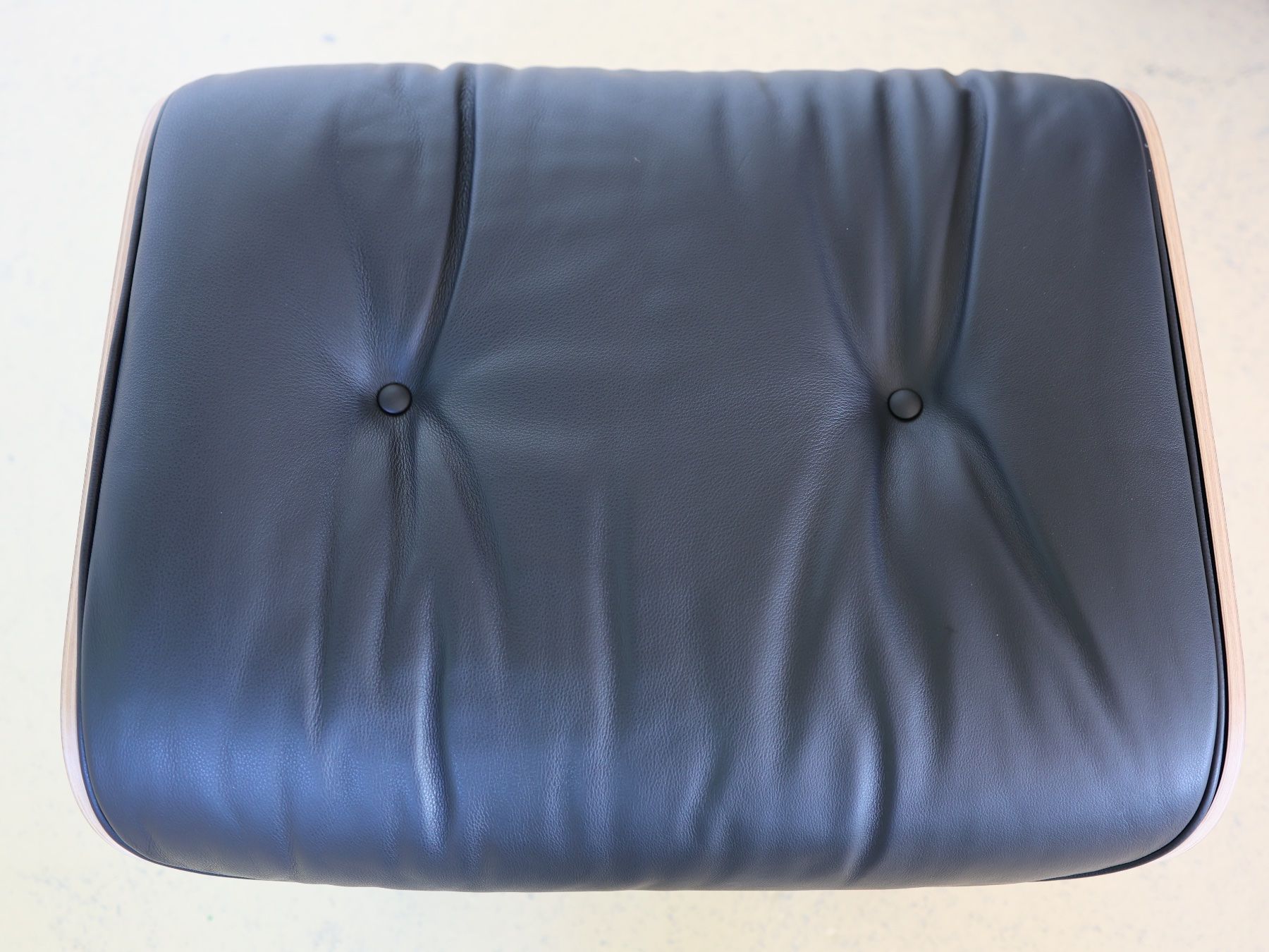 Vitra Sessel: VITRA, Eames Lounge Chair - Palisander – Neu (gemäss Beschreibung) aus Meinisberg von atelier_TILIJA 9