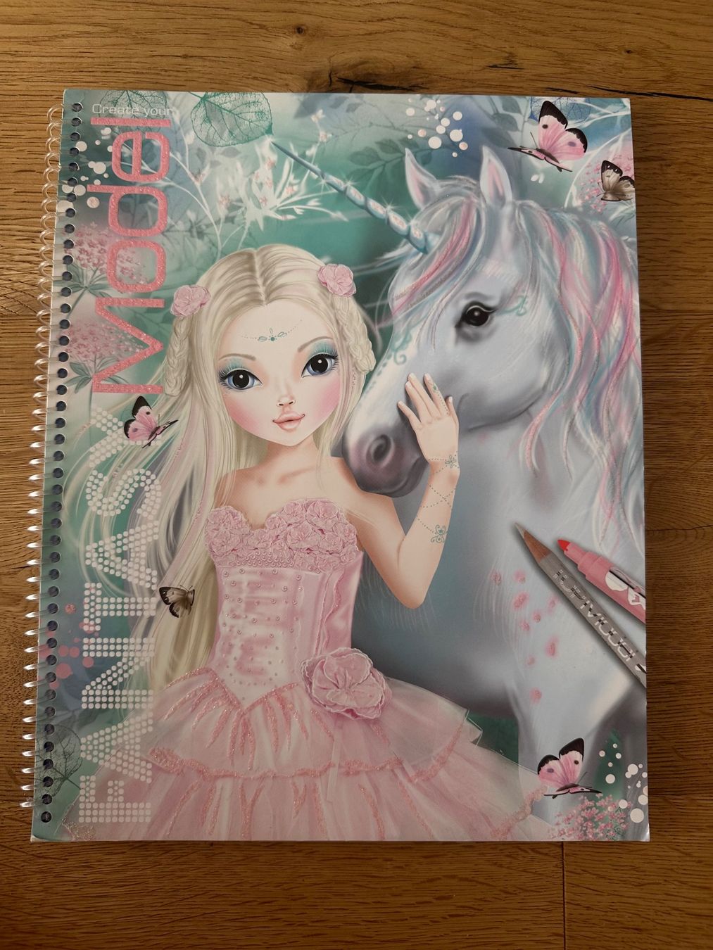 Kit bricolage: 3 Fantasy TOPModel Malbücher – Usato da Riedt b. Erlen venduto da sina.aline 1