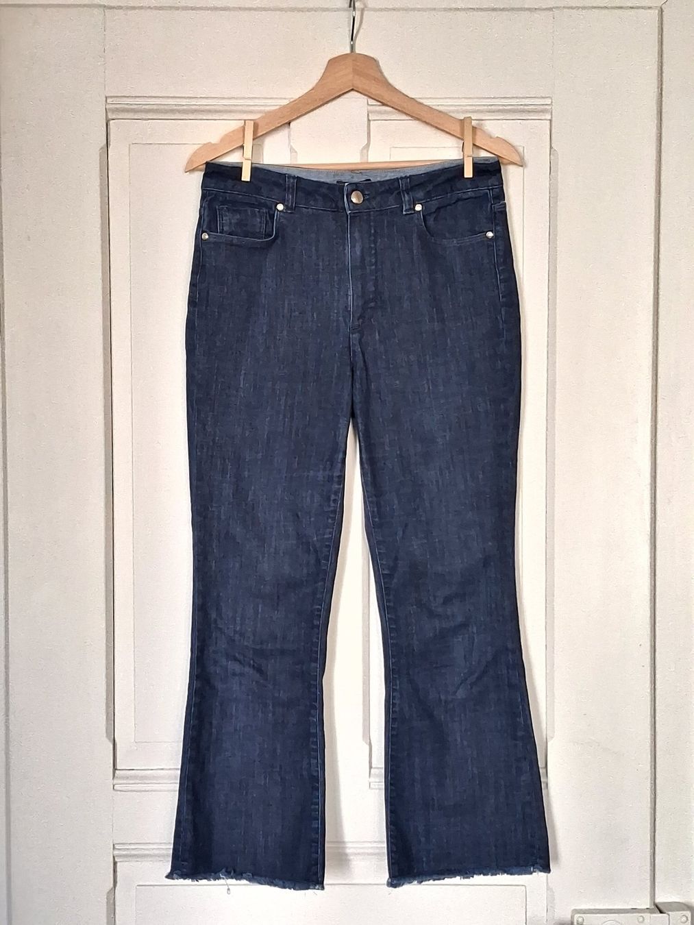 Massimo Dutti Jeans: Dunkelblaue Bootcut Jeans, Massimo Dutti, Gr. S – Usato da Ried-Brig venduto da Zzyzx