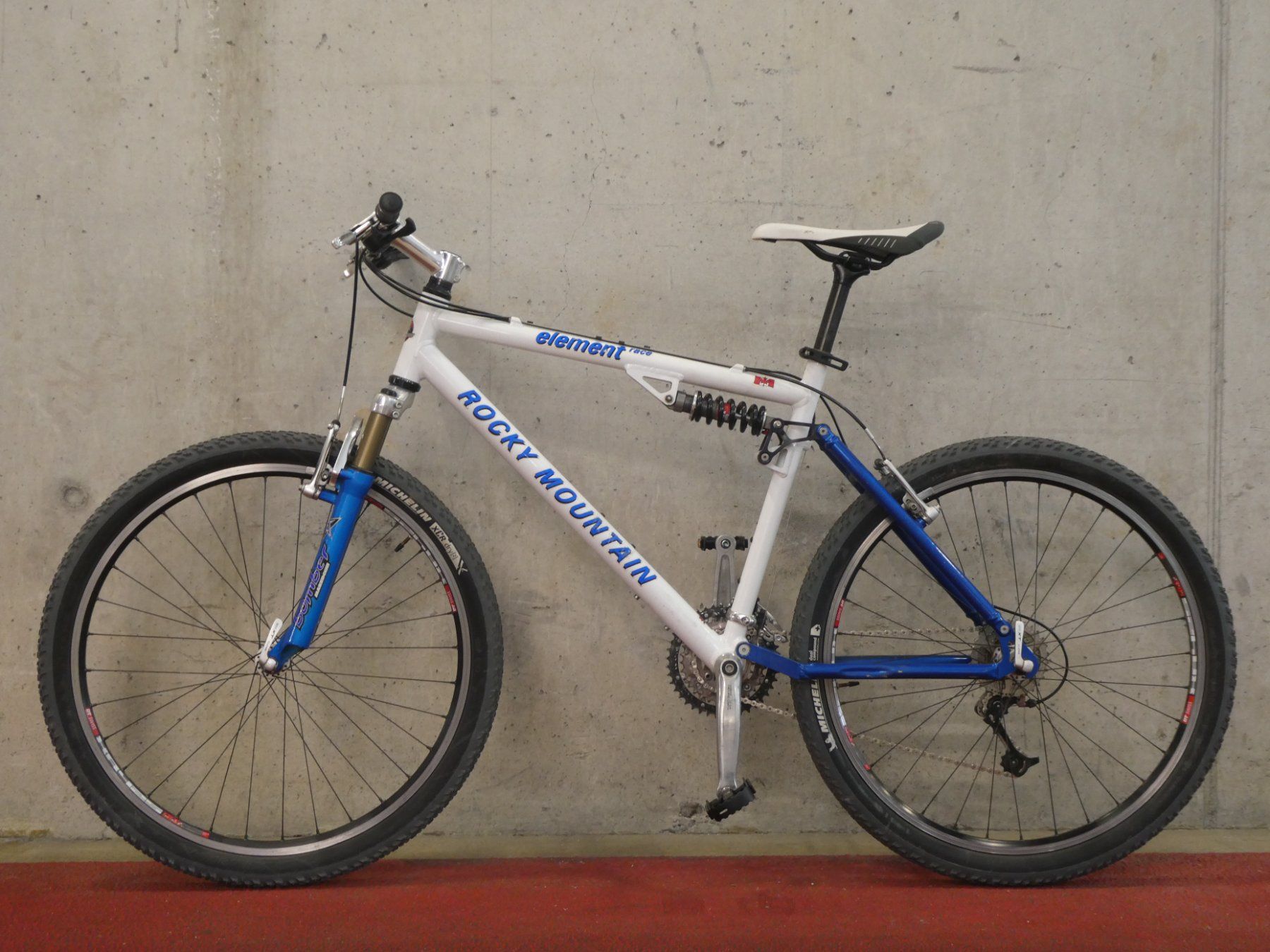 Rocky Mountain Bicycles Velos: Rocky Mountain Element Race  ( Nr. 849) – Gebraucht aus Winterthur von Veloauktion 1