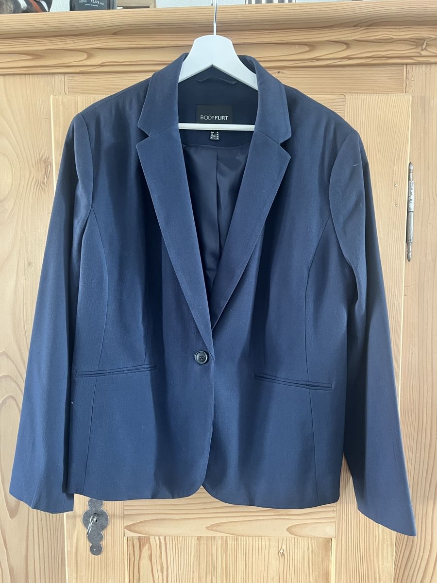 Vestes: Blazer blau Bonprix 46 – D'occasion à Kreuzlingen par Mirabilis0628