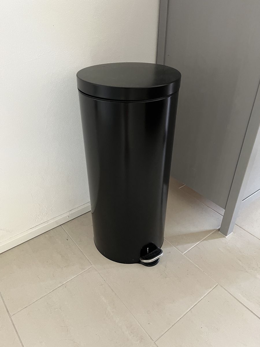 Poubelles: Mülleimer – D'occasion à Winterthur par alessandra00
