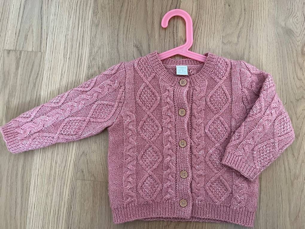 Pulls et sweat-shirts: Pullover von Lindex Gr. 92 – D'occasion à St-Prex par kaz_2kyk