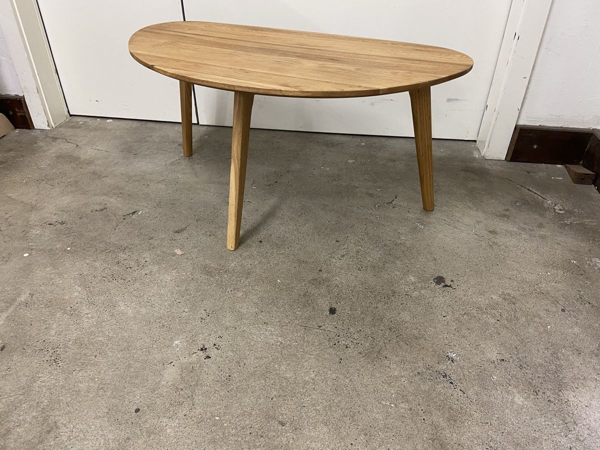 Tische: Designer Beistelltisch Holz oval  – Gebraucht aus Dietikon von brocki-eyra 1