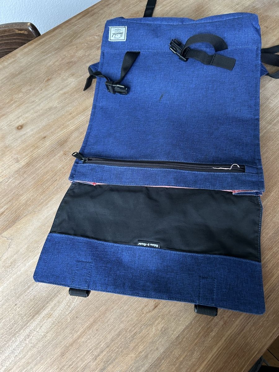 Herschel Rucksäcke: Hershel Tagesrucksack – Neu und originalverpackt aus Zürich von elg_rqw7 6