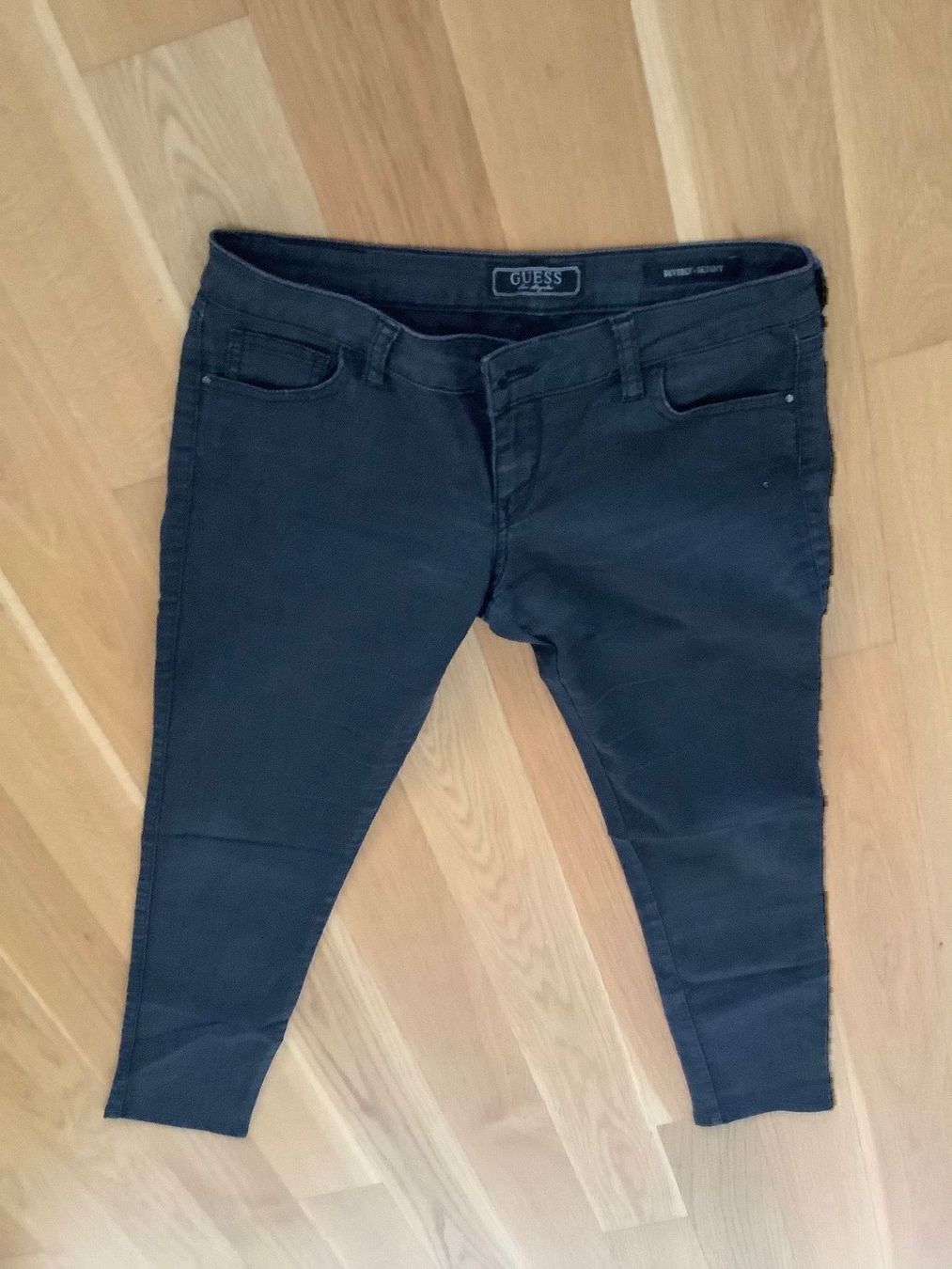 Guess Jeans: Guess Beverly Jeans skinny – Usato da Kreuzlingen venduto da shopaholicatheart_2 5