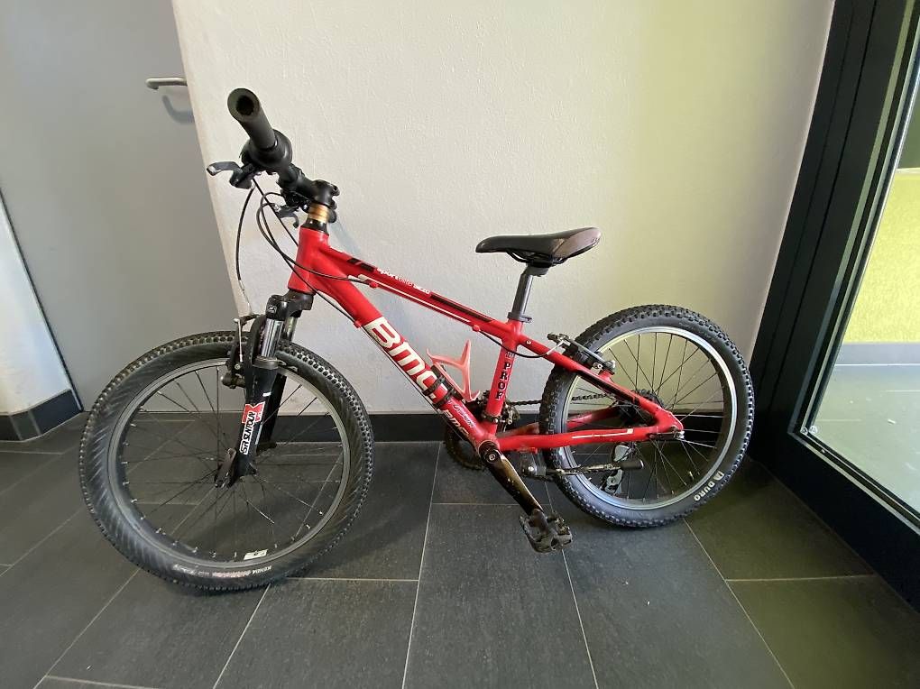 Velos: Vélo enfant 20" – Gebraucht aus St-Blaise von ivo_6ty8