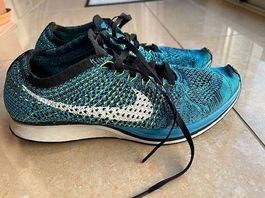 Nike Flyknit Racer (size 42)