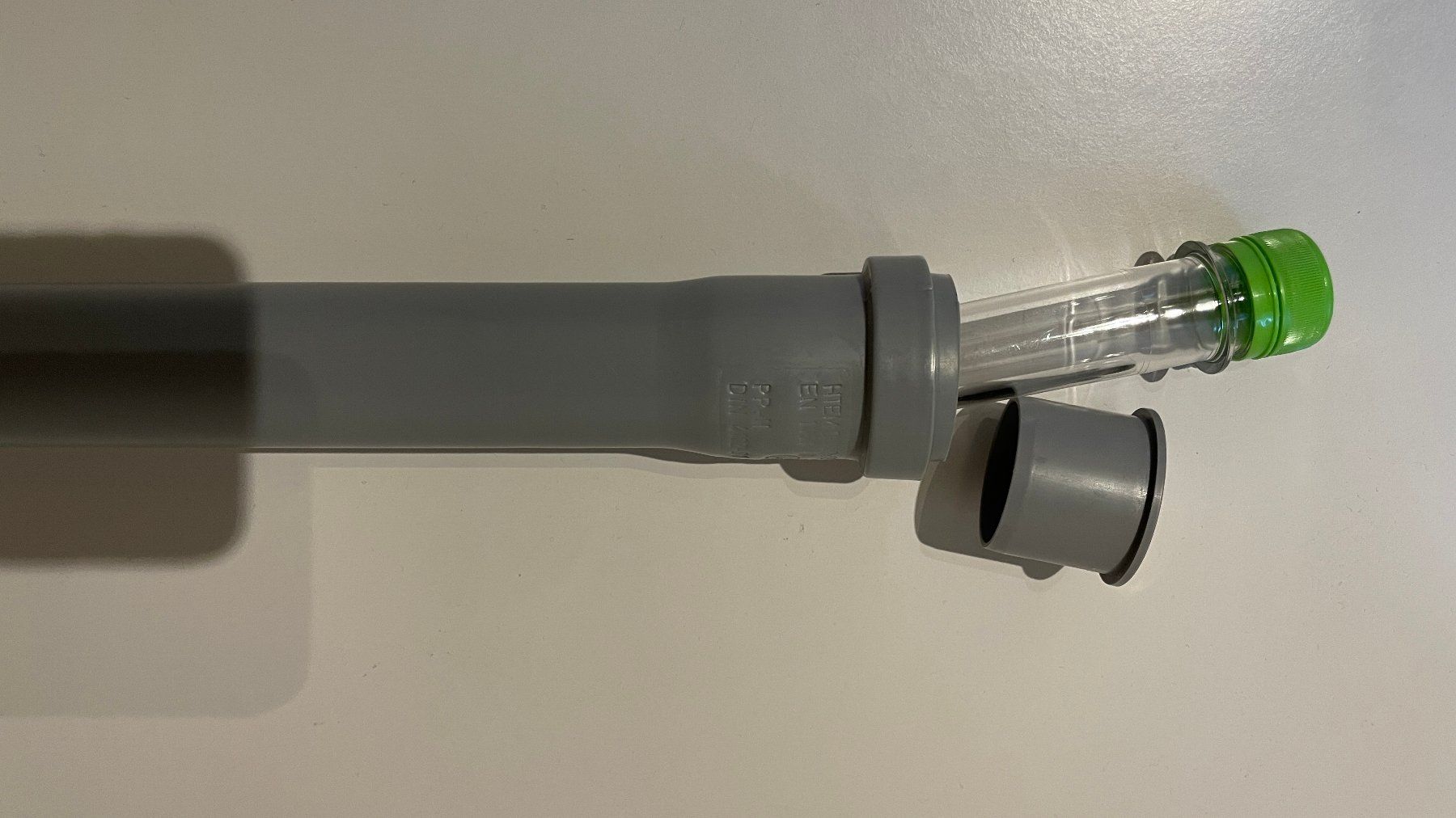 Contenitori & Simili: PVC Rohr Grau, DN 40, 55cm lang inkl. Deckel – Nuovo (secondo la descrizione) da Glattfelden venduto da cybermaxx 1