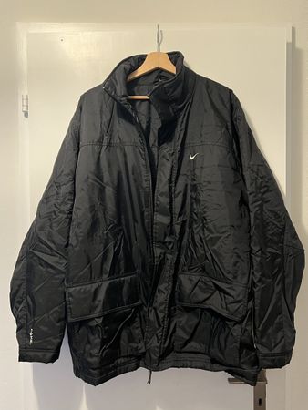 Neue Nike gefütterte Jacke