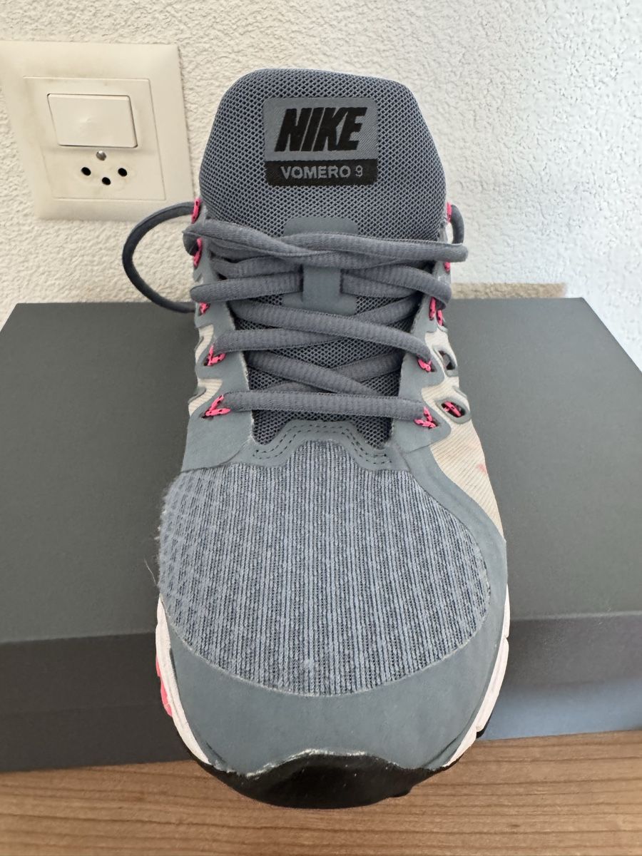Scarpe da uomo: Nike Vomero 9 - echter Klassiker – Usato da Gattikon venduto da aniolhouse 2