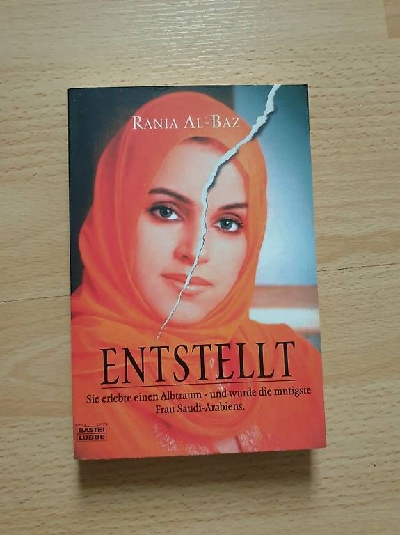 Libri: Entstellt – Usato da Lyss venduto da Jason9527