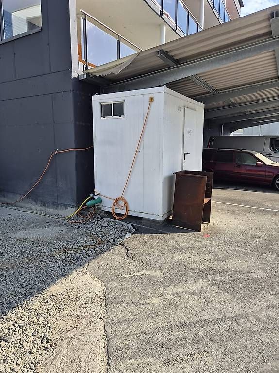 Conteneurs de construction: Praktischer WC Container – D'occasion à Wolhusen par majesoj 1
