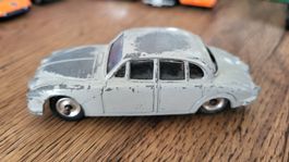 Jaguar 3.4 Litre 1:43 Dinky Toys