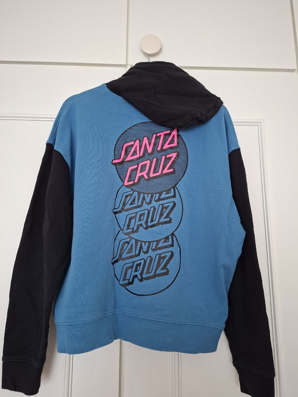 Santa Cruz Pullover & Sweatshirts: Sweat à capuche Santa Cruz – Neu (gemäss Beschreibung) aus Lutry von Sim_Sta 1