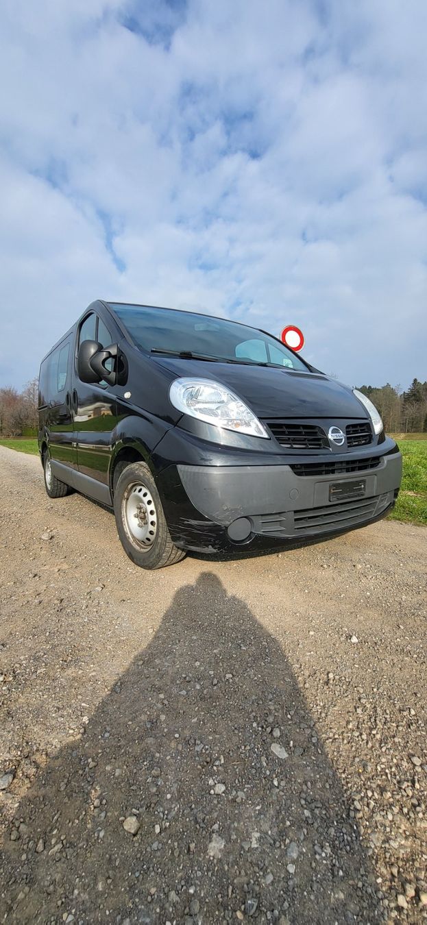 Automobili: Nissan Primastar 9plätzer – Usato da Bazenheid venduto da -Nebelschleier-