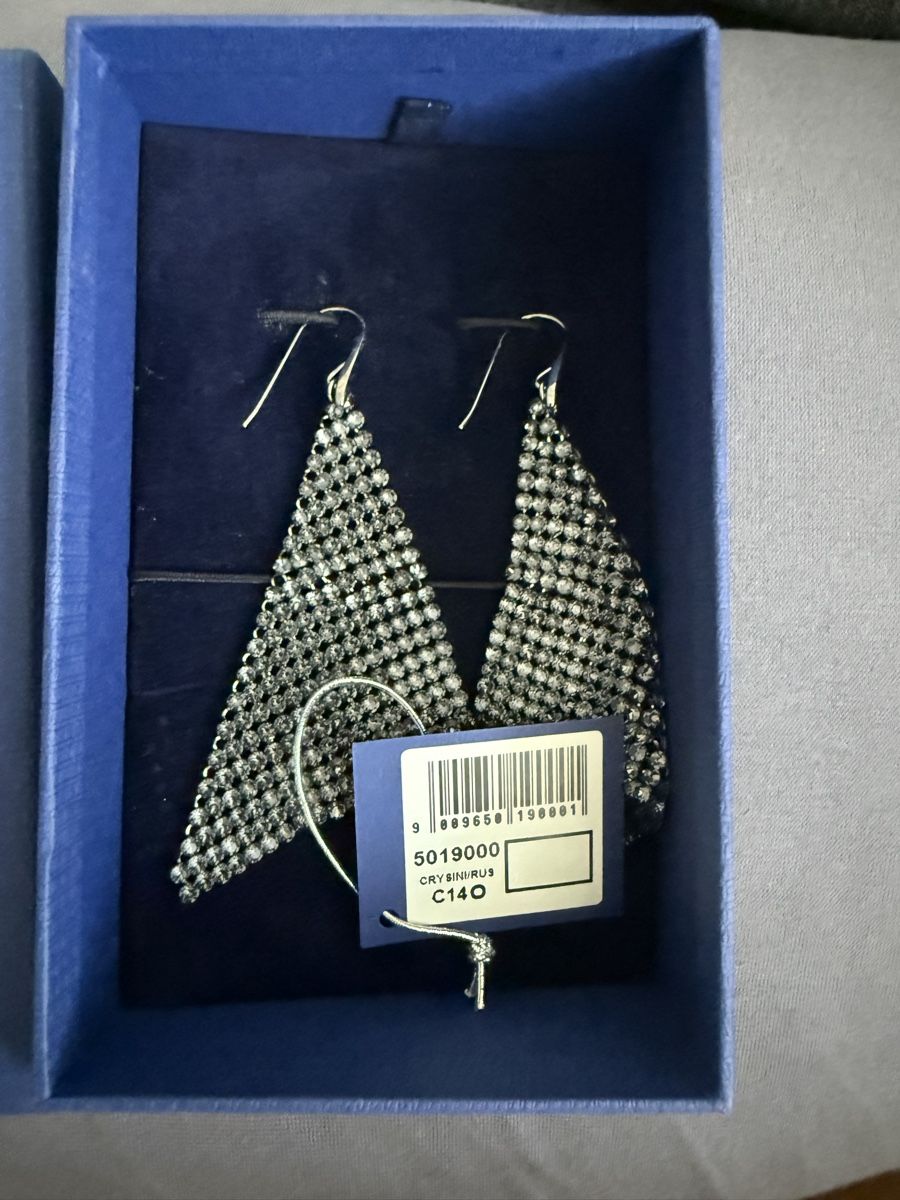 Swarovski Orecchini pendenti & Orecchini a lobo: Ohrringe Swarovski Dreieck im Karton – Nuovo (secondo la descrizione) da Ellikon an der Thur venduto da jana-sch 2