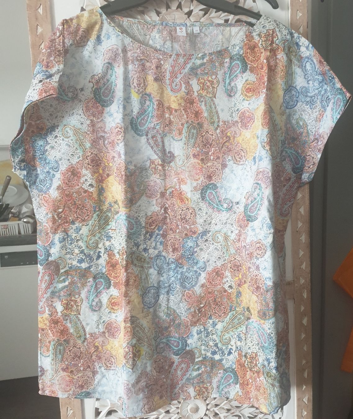 T-shirt: schönes Shirt Gr. 46 – Nuovo (secondo la descrizione) da Frenkendorf venduto da Moon111
