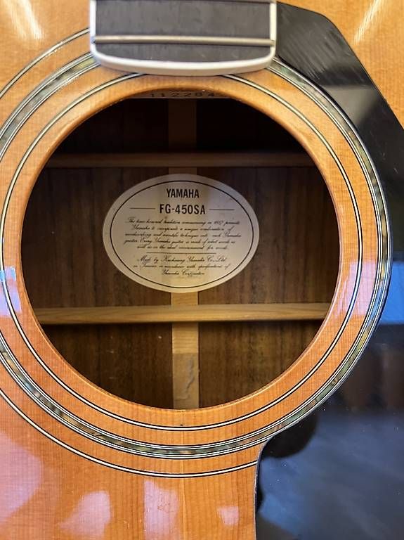 Musikinstrumente: Gitarre  – Gebraucht aus Emmenbrücke von mamada 2